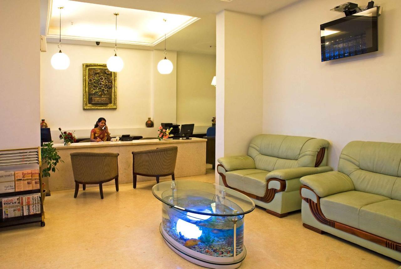 Kr Inn Hotel & Convention Centre Bangalore Extérieur photo